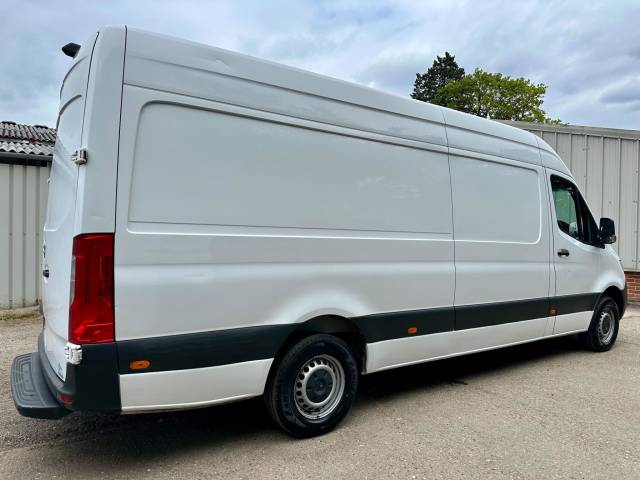 2021 Mercedes-Benz Sprinter 2.0 315 CDI Progressive RWD L3 H2 Euro 6 (s/s) 5dr