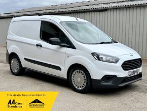 FORD TRANSIT COURIER at Iver Van Sales Iver