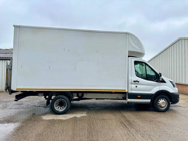 2021 Ford Transit 2.0 350 EcoBlue HD Leader RWD L4 Euro 6 (s/s) 2dr (DRW)