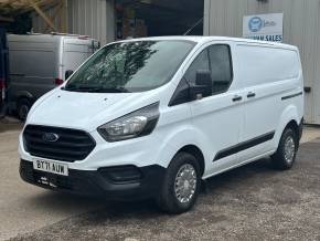 FORD TRANSIT CUSTOM at Iver Van Sales Iver