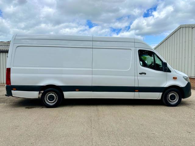 2020 Mercedes-Benz Sprinter 2.1 311 CDI RWD L3 H2 Euro 6 5dr