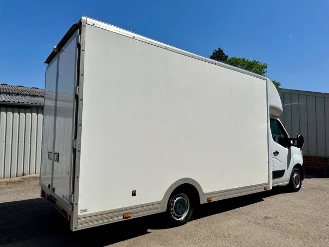 2021 Renault Master 2.3 dCi 35 Business Platform Cab FWD LWB Euro 6 2dr