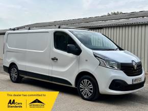 RENAULT TRAFIC at Iver Van Sales Iver