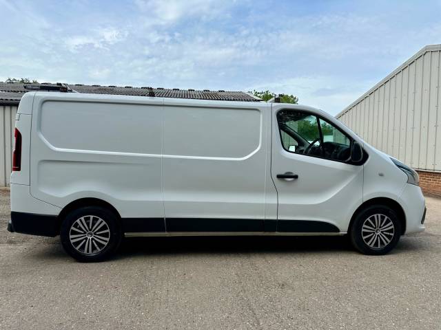 2019 Renault Trafic 1.6 dCi 29 Business+ LWB Standard Roof Euro 6 5dr