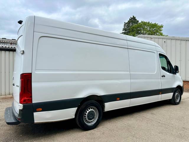2021 Mercedes-Benz Sprinter 2.0 315 CDI Progressive RWD L3 H2 Euro 6 (s/s) 5dr