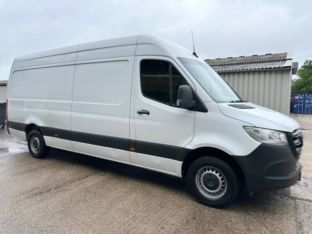 2022 Mercedes-Benz Sprinter 2.0 315 CDI Progressive RWD L3 H2 Euro 6 (s/s) 5dr