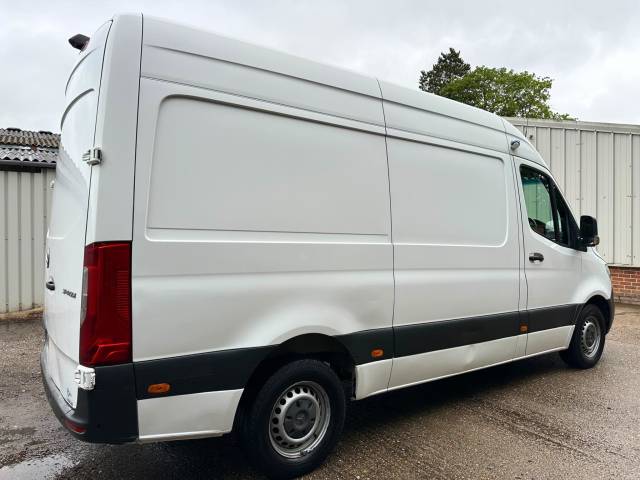 2021 Mercedes-Benz Sprinter 2.1 314 CDI Progressive RWD L2 H2 Euro 6 (s/s) 5dr