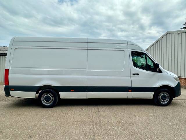 2021 Mercedes-Benz Sprinter 2.0 315 CDI Progressive RWD L3 H2 Euro 6 (s/s) 5dr