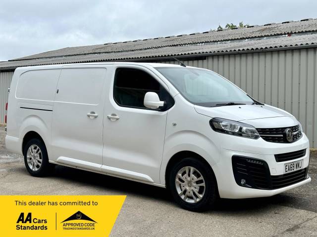 Vauxhall Vivaro 2.0 Turbo D 3100 Sportive L2 H1 Euro 6 (s/s) 5dr Panel Van Diesel White