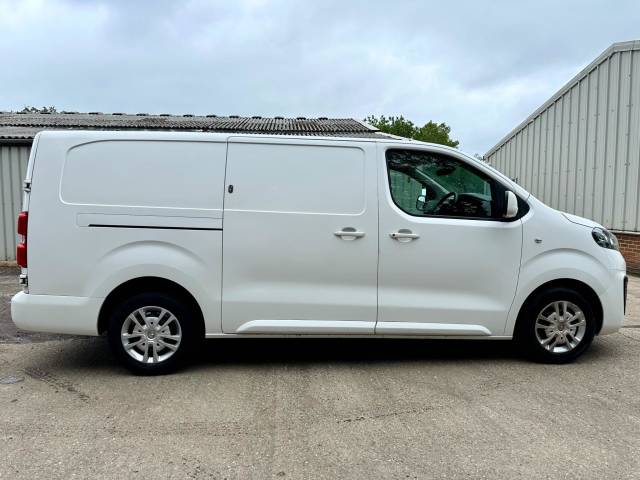 2019 Vauxhall Vivaro 2.0 Turbo D 3100 Sportive L2 H1 Euro 6 (s/s) 5dr
