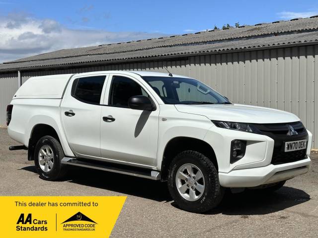 Mitsubishi L200 2.2 DI-D DC 4Life 4WD Euro 6 (s/s) 4dr Pickup Diesel White