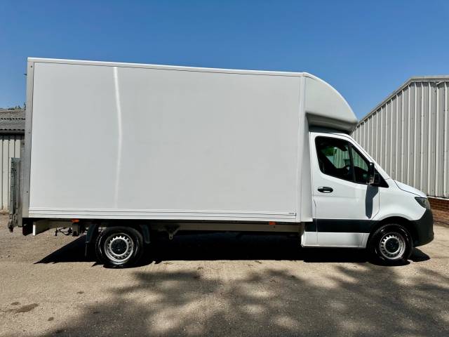 2023 Mercedes-Benz Sprinter 2.0 315 CDI Progressive RWD L3 Euro 6 (s/s) 2dr