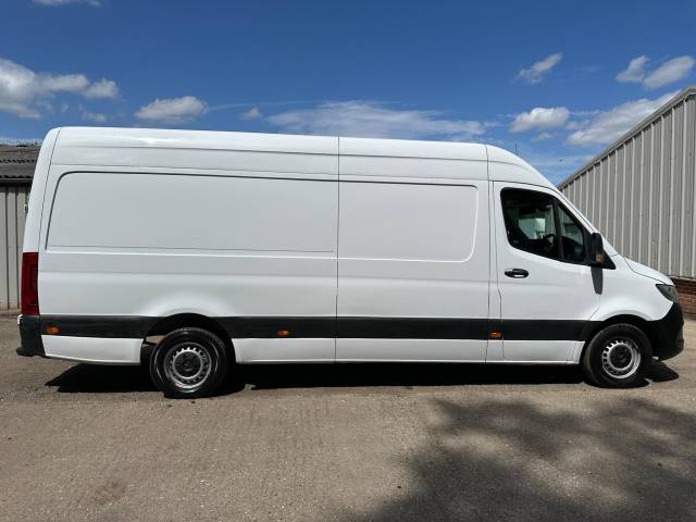 2020 Mercedes-Benz Sprinter 2.1 316 CDI RWD L3 H2 Euro 6 5dr