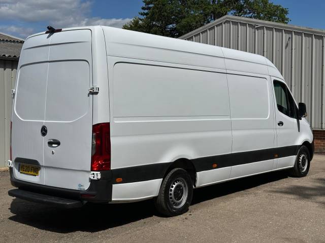 2020 Mercedes-Benz Sprinter 2.1 316 CDI RWD L3 H2 Euro 6 5dr