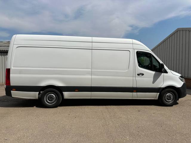 2020 Mercedes-Benz Sprinter 2.0 315 CDI Progressive RWD L3 H2 Euro 6 (s/s) 5dr