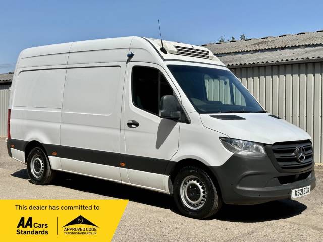 Mercedes-Benz Sprinter 2.1 314 CDI Progressive RWD L2 H2 Euro 6 (s/s) 5dr Temperature Controlled Diesel White