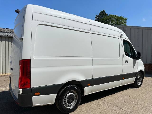 2021 Mercedes-Benz Sprinter 2.1 314 CDI Progressive RWD L2 H2 Euro 6 (s/s) 5dr