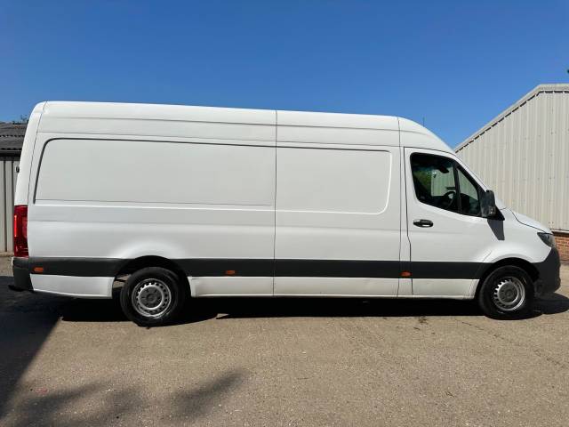 2020 Mercedes-Benz Sprinter 2.1 316 CDI RWD L3 H2 Euro 6 5dr