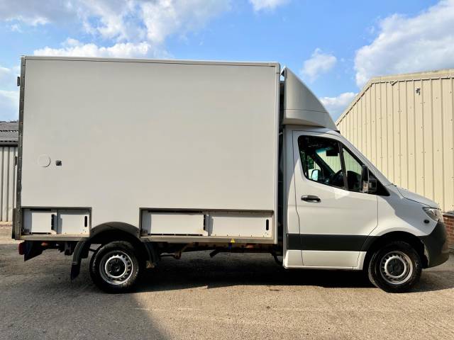 2023 Mercedes-Benz Sprinter 2.0 315 CDI Progressive Chassis Cab 2dr Diesel Manual RWD L2 Euro 6 (s/s) (150 ps)