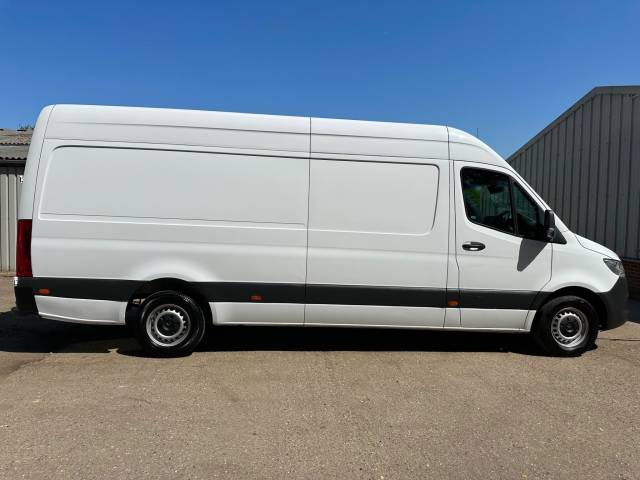 2020 Mercedes-Benz Sprinter 2.1 316 CDI RWD L3 H2 Euro 6 5dr