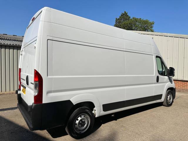 2025 Peugeot Boxer 2.2 BlueHDi 335 Professional L3 H3 Euro 6 (s/s) 5dr