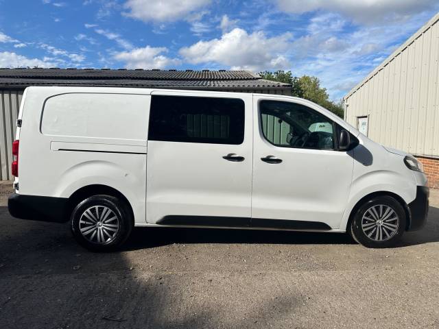 2022 Vauxhall Vivaro 2.0 Turbo D 3100 Dynamic Crew Van L2 H1 Euro 6 (s/s) 5dr