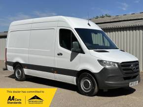 MERCEDES BENZ SPRINTER at Iver Van Sales Iver