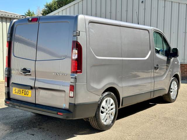 2019 Renault Trafic 1.6 dCi ENERGY 27 Sport Nav SWB Standard Roof Euro 6 (s/s) 5dr