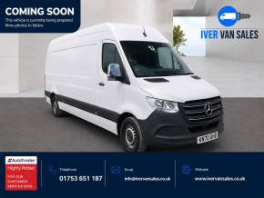 MERCEDES BENZ SPRINTER at Iver Van Sales Iver