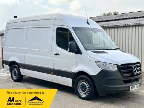 MERCEDES BENZ SPRINTER at Iver Van Sales Iver