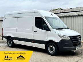 MERCEDES BENZ SPRINTER at Iver Van Sales Iver